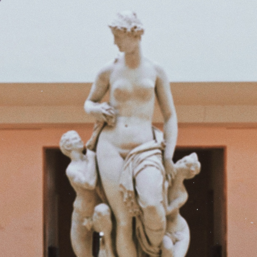 Meet your Posher, Medusa